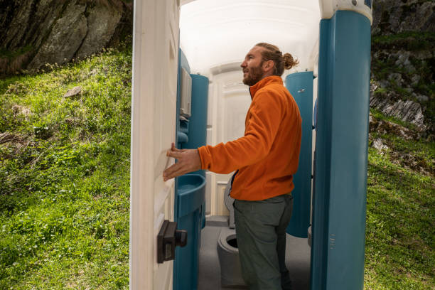 Best Porta potty rental near me  in Bath, MI