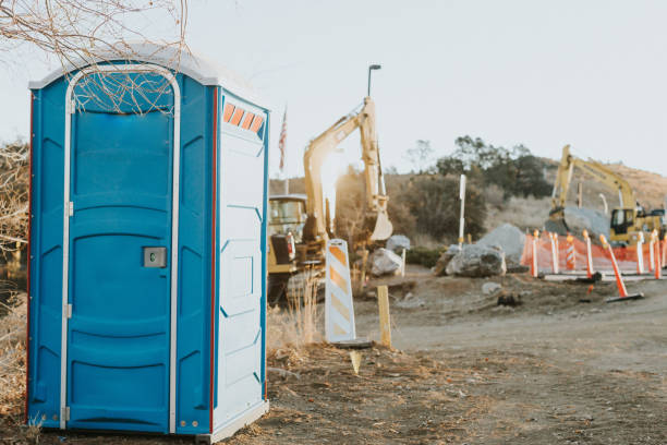 Portable Toilet Options We Offer in Bath, MI