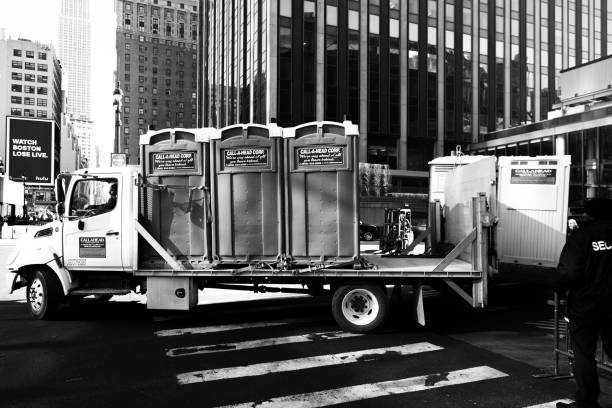 Best Porta potty rental near me  in Bath, MI